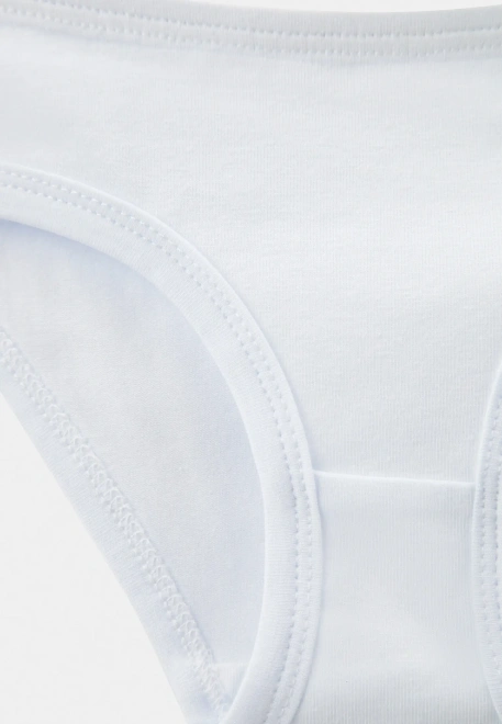 Комплект нижнего белья в белом цвете